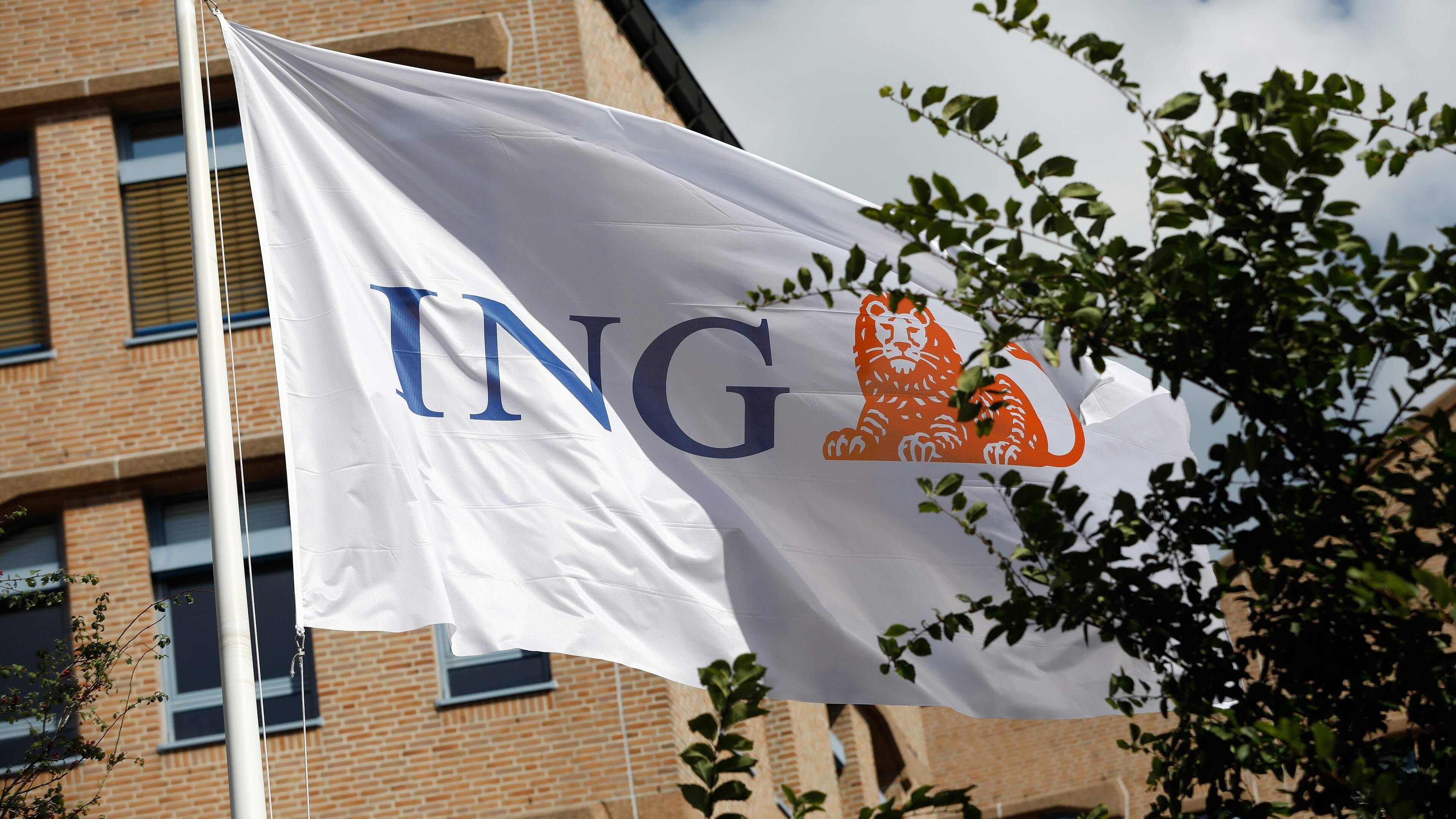 Ook ING en brillenketen Ace & Tate waarschuwen klanten voor datalek bij logistieke partner